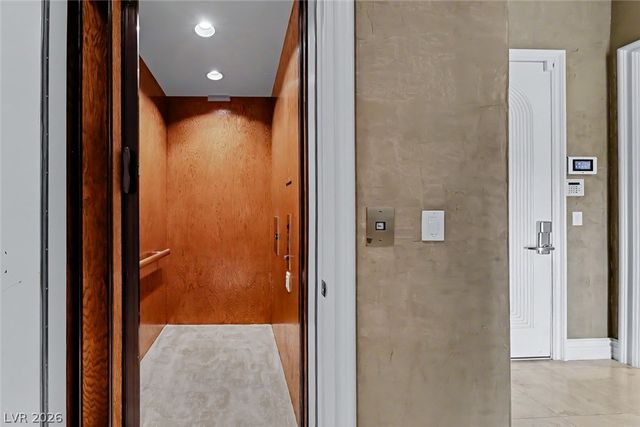 32 Via Siena Place, Henderson, NV 89011