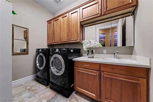 32 Via Siena Place, Henderson, NV 89011