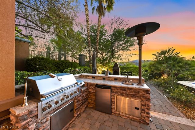 32 Via Siena Place, Henderson, NV 89011