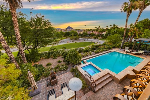 32 Via Siena Place, Henderson, NV 89011