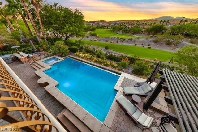 32 Via Siena Place, Henderson, NV 89011