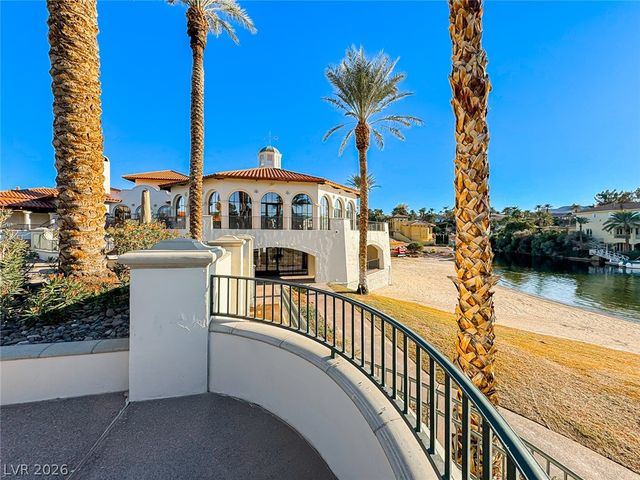 32 Via Siena Place, Henderson, NV 89011