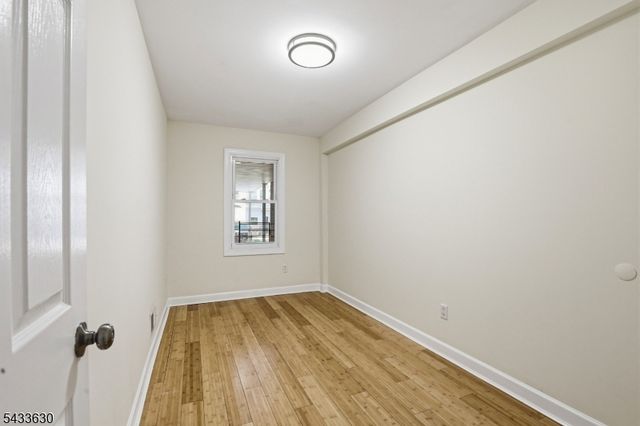 194 Hillside Ave, Newark City, NJ 07108