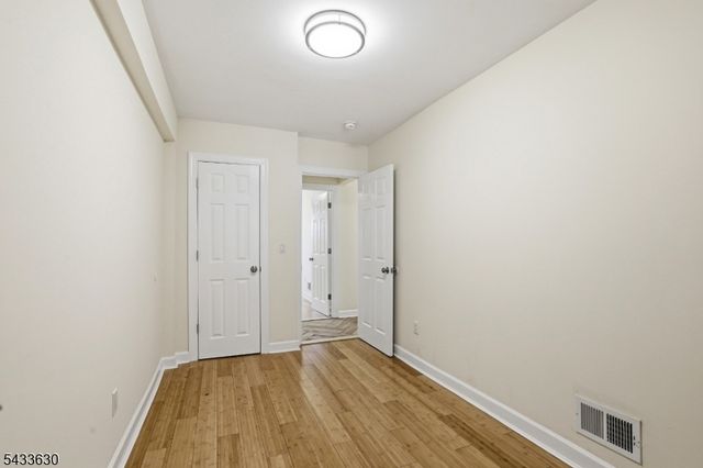 194 Hillside Ave, Newark City, NJ 07108