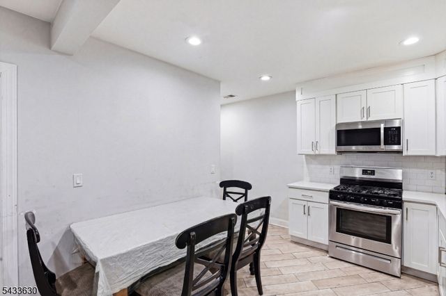 194 Hillside Ave, Newark City, NJ 07108