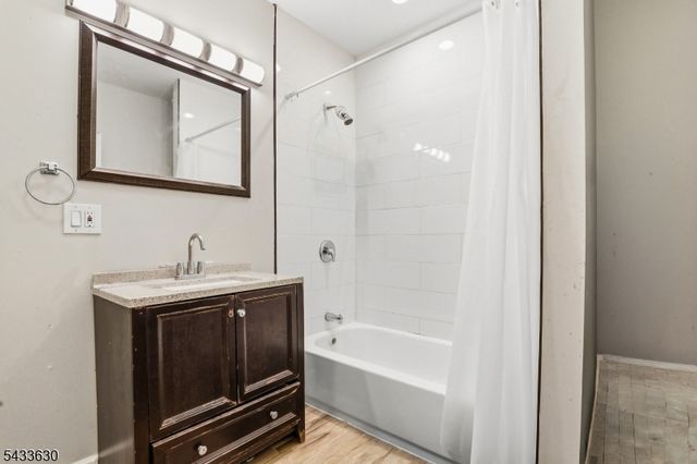 194 Hillside Ave, Newark City, NJ 07108