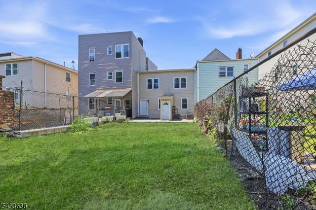 194 Hillside Ave, Newark City, NJ 07108