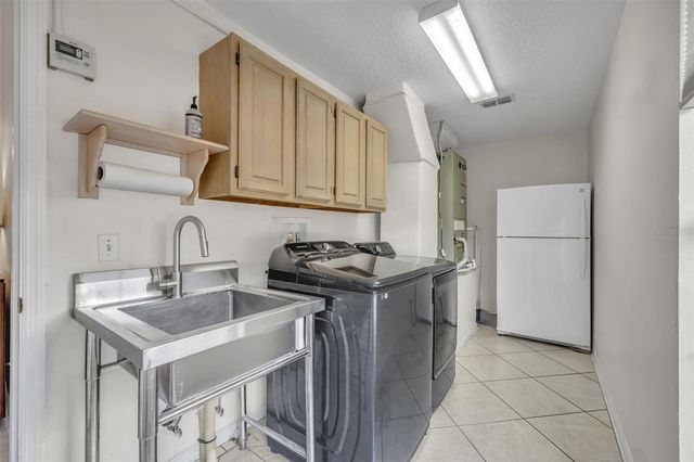 4015 MOORES STATION ROAD, Sanford, FL 32773