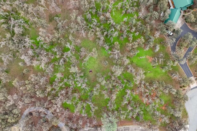 El Camino Robles Road, Redding, CA 96001