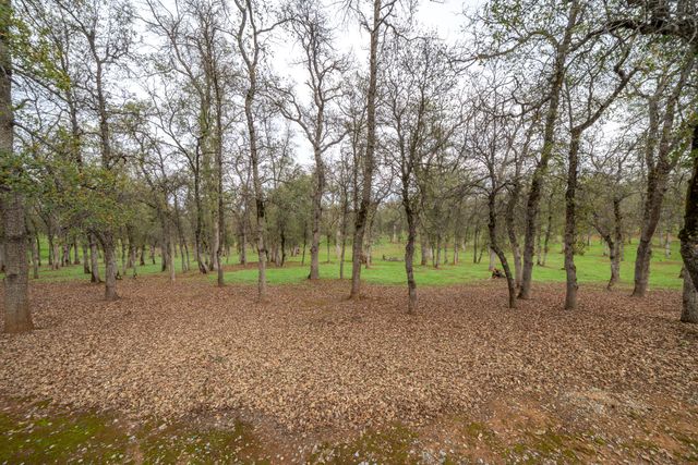 El Camino Robles Road, Redding, CA 96001
