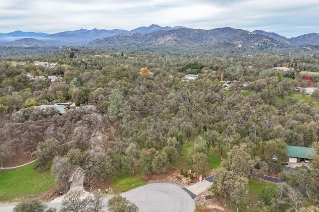 El Camino Robles Road, Redding, CA 96001