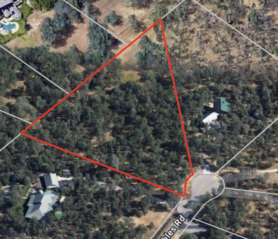 El Camino Robles Road, Redding, CA 96001