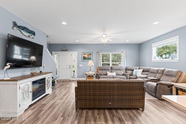 420 Cades Trail, Southport, NC 28461