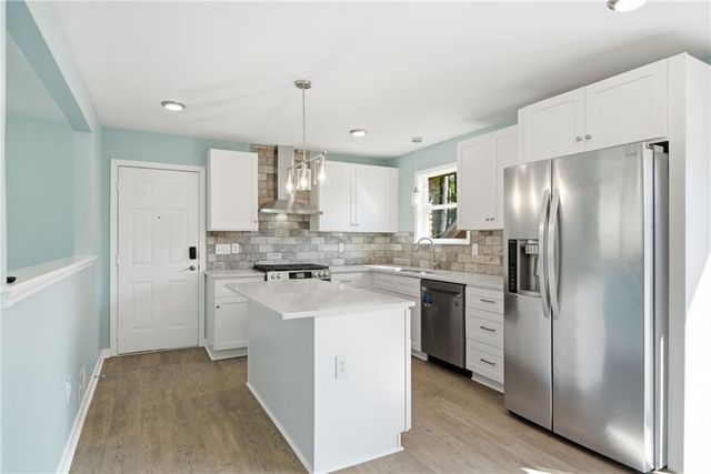 191 Pine NE Street, Fairburn, GA 30213