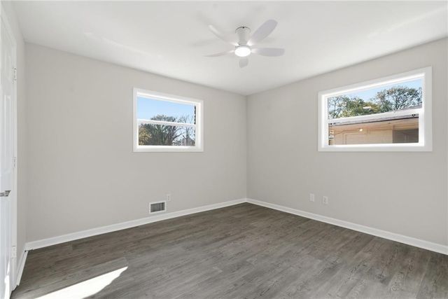 191 Pine NE Street, Fairburn, GA 30213