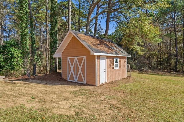 191 Pine NE Street, Fairburn, GA 30213