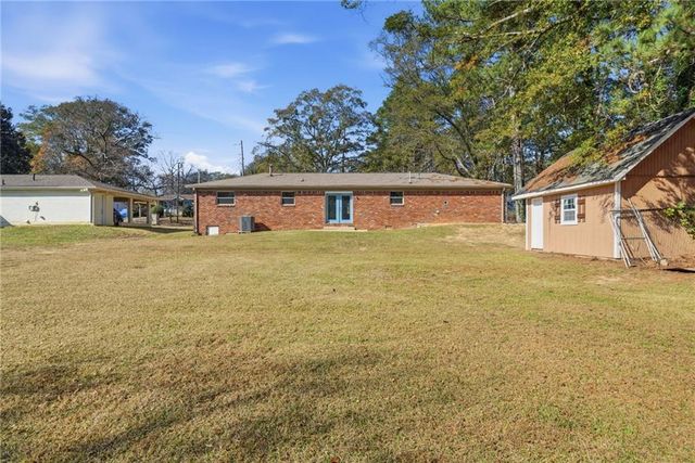 191 Pine NE Street, Fairburn, GA 30213