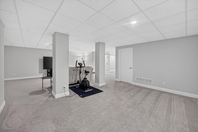 3269 Hayster Drive, Ann Arbor, MI 48105
