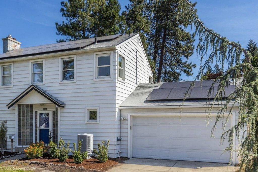 1429 S Walnut St, Spokane, WA 99203 photo 2