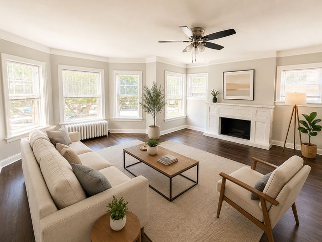 739 Hinman Avenue 1W, Evanston, IL 60202