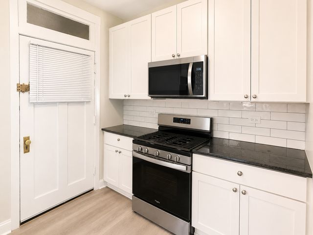 739 Hinman Avenue 1W, Evanston, IL 60202