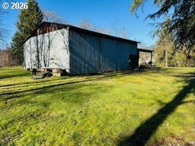 76248 Garden Rd, Oakridge, OR 97463