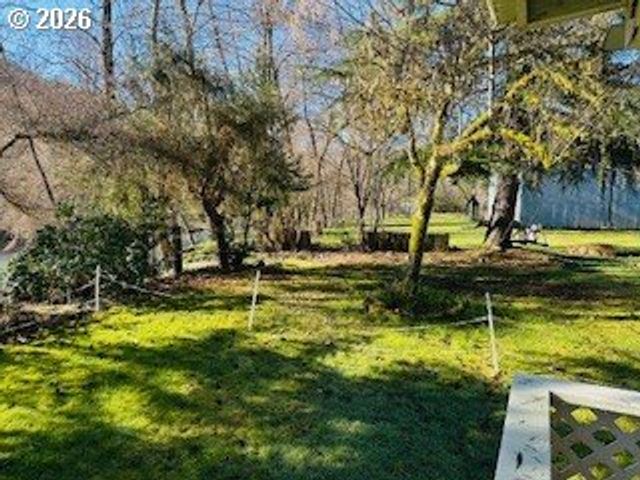 76248 Garden Rd, Oakridge, OR 97463