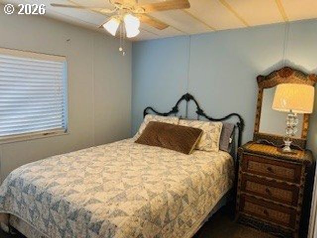 76248 Garden Rd, Oakridge, OR 97463