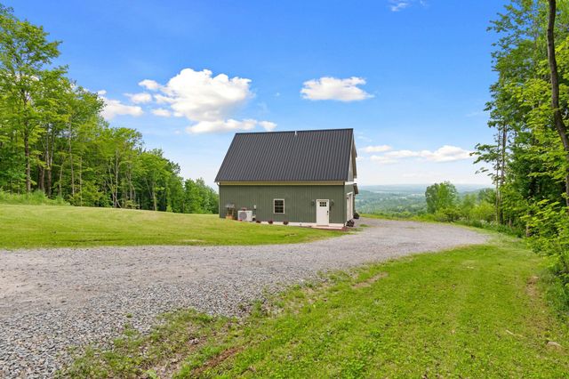 38 Hillcrest Heights, St. Albans Town, VT 05478