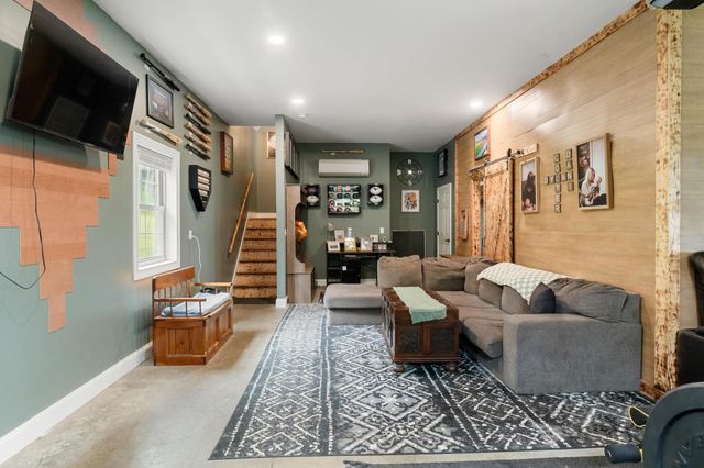 38 Hillcrest Heights, St. Albans Town, VT 05478
