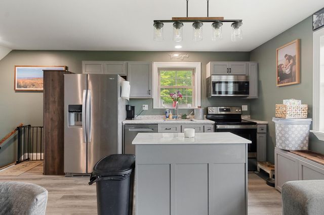 38 Hillcrest Heights, St. Albans Town, VT 05478