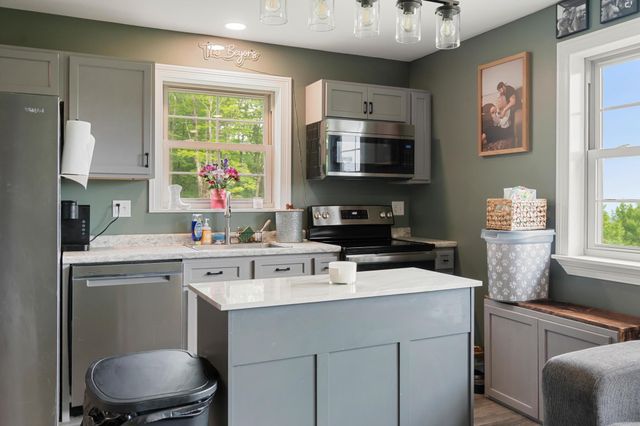 38 Hillcrest Heights, St. Albans Town, VT 05478