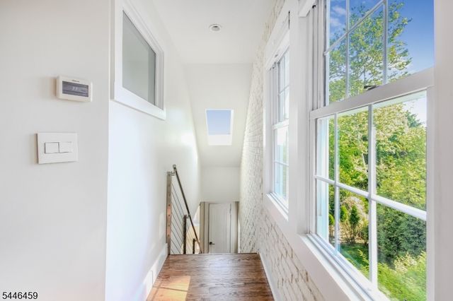 8 Birchwood Rd, North Caldwell Boro, NJ 07006