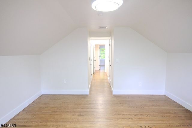 8 Birchwood Rd, North Caldwell Boro, NJ 07006