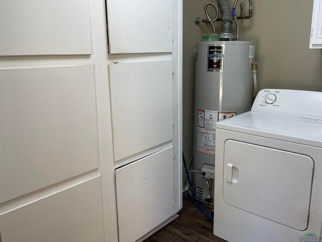 411 E Carolanne Blvd, Marshall, TX 75672