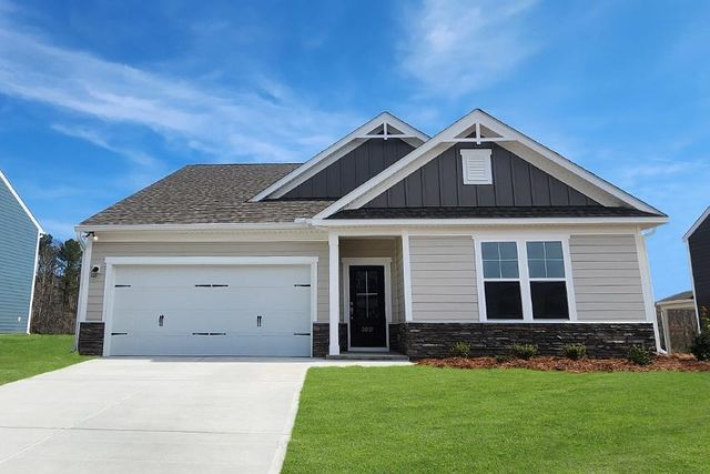 221 River Birch Dr., Loris, SC 29569