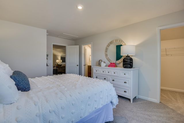 221 River Birch Dr., Loris, SC 29569
