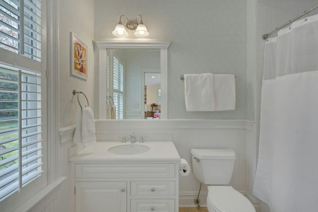 33 Highland Farm Road, Greenwich, CT 06831