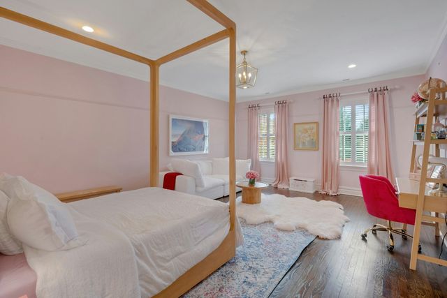 33 Highland Farm Road, Greenwich, CT 06831