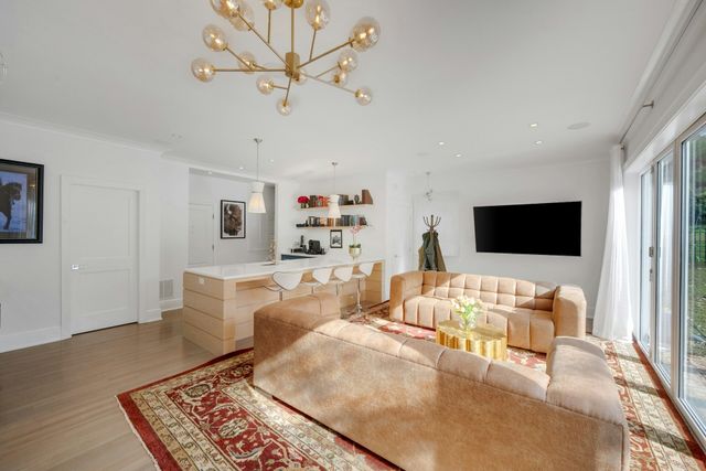 33 Highland Farm Road, Greenwich, CT 06831