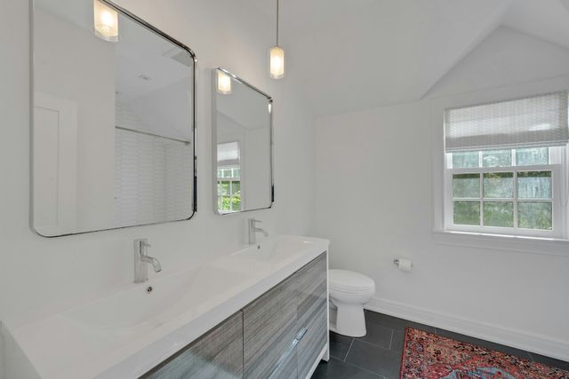 33 Highland Farm Road, Greenwich, CT 06831