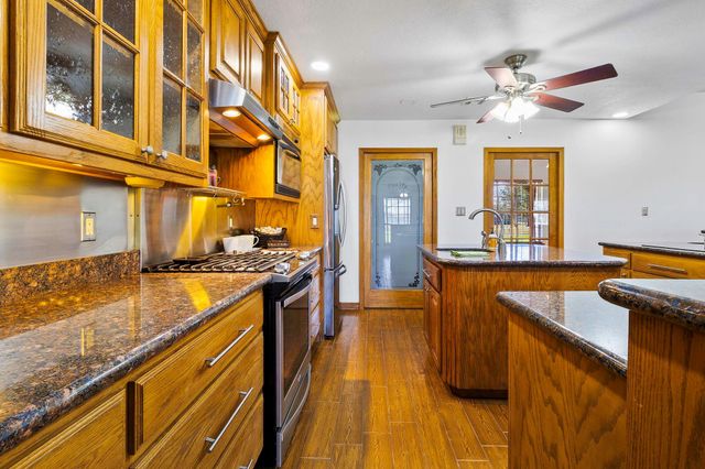 165 Taxiway Drive, Livingston, TX 77351