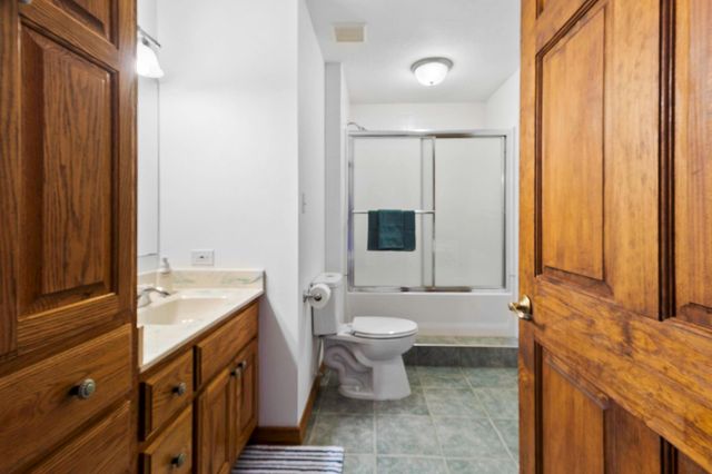 165 Taxiway Drive, Livingston, TX 77351