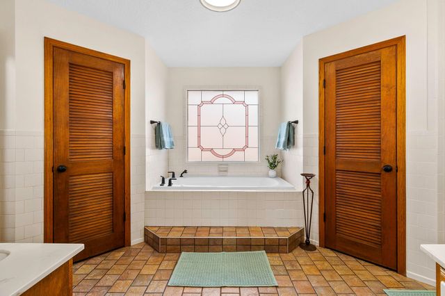 165 Taxiway Drive, Livingston, TX 77351