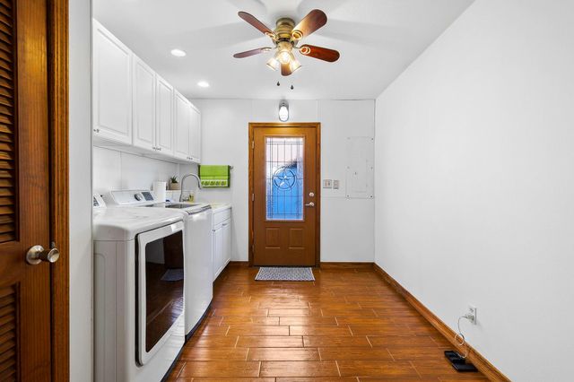 165 Taxiway Drive, Livingston, TX 77351