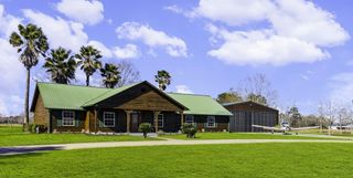 165 Taxiway Drive, Livingston, TX 77351