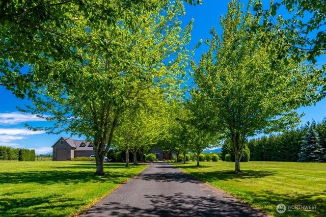 794 W Smith Road, Bellingham, WA 98226
