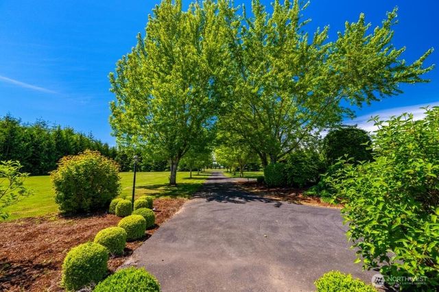 794 W Smith Road, Bellingham, WA 98226