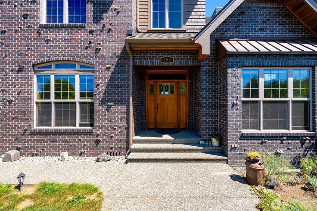 794 W Smith Road, Bellingham, WA 98226