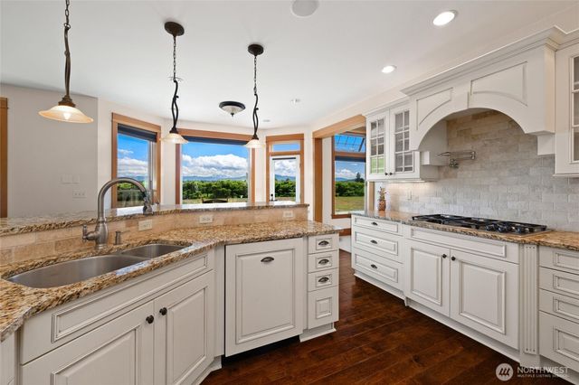 794 W Smith Road, Bellingham, WA 98226